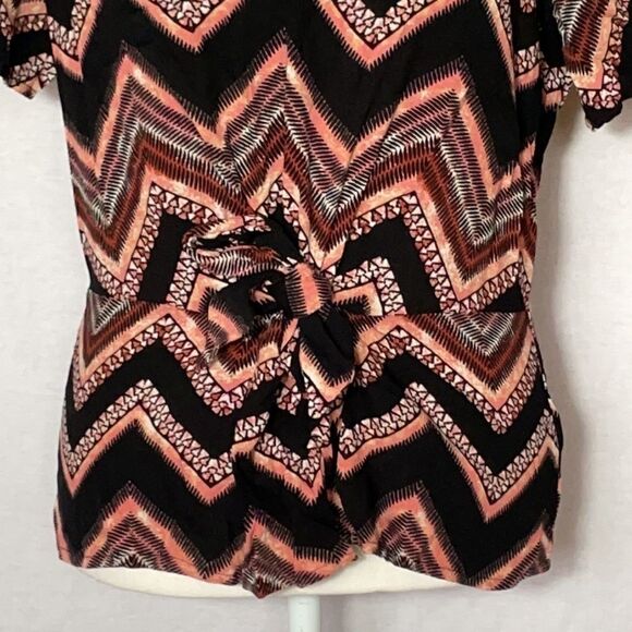 Maurices Tie Front Split Sleeve Top Size Small - Picture 3 of 6